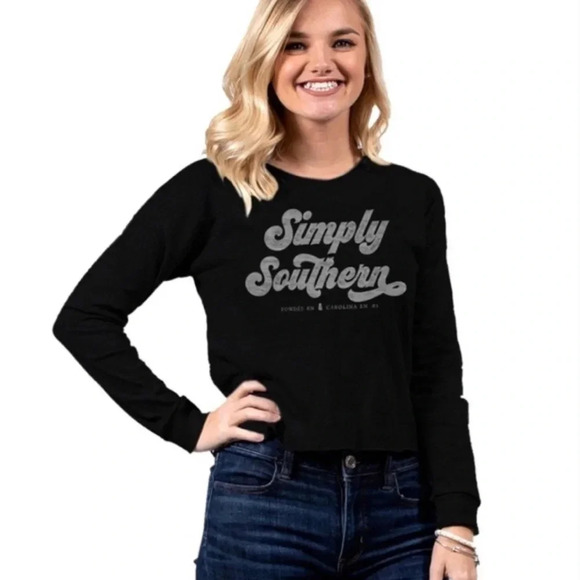NWT Simply Southern Cropped Long Sleeve Graphic Shirt - Picture 1 of 4